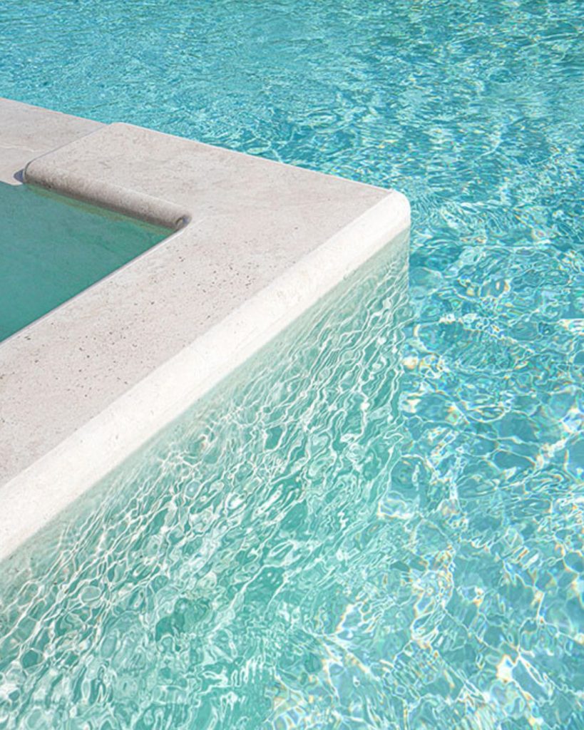 PISCINAS CON CERÁMICA MAYOR